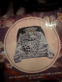 Queen blankets