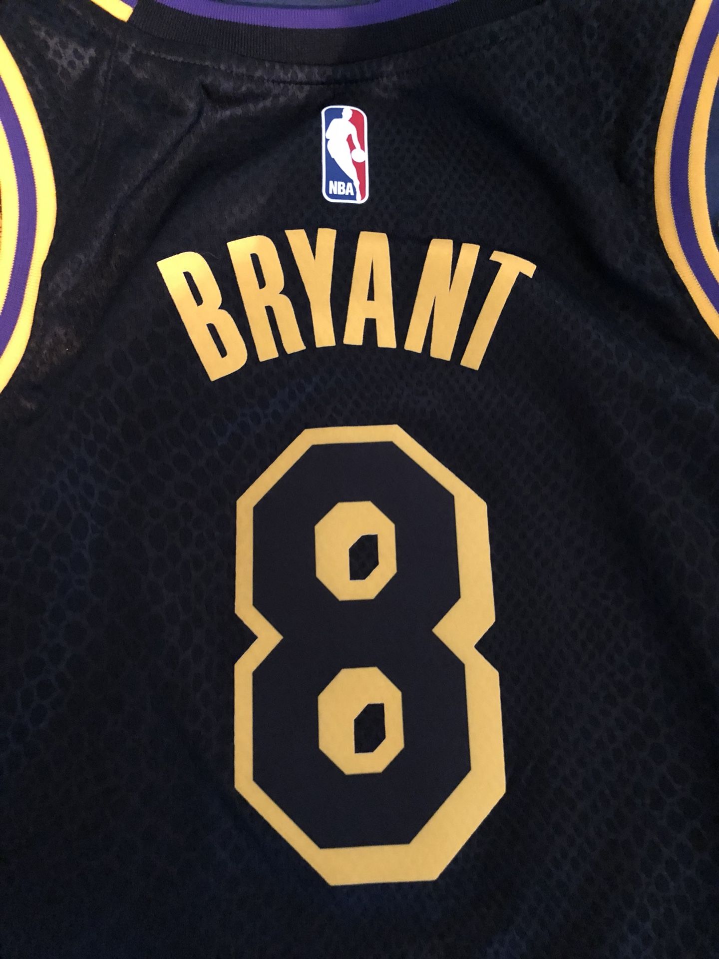 Lakers city edition lore series swingman jersey size small Kobe