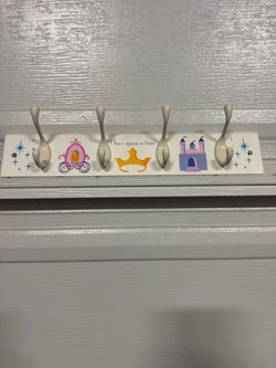 5 different wall mounted hooks