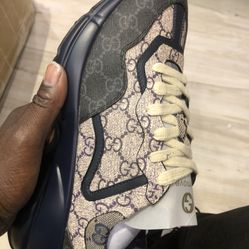 Gucci Sneakers