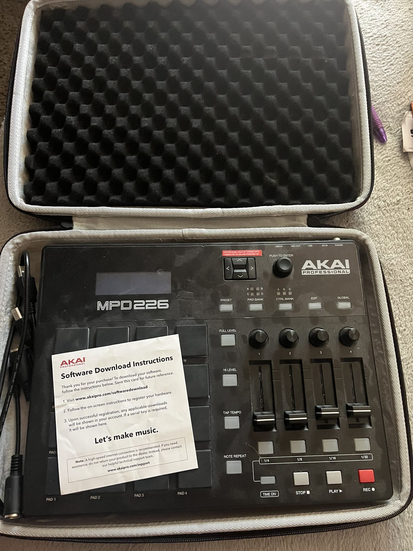 AKAI Professional MPD226