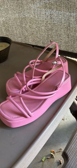 Woman’s Sandals