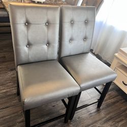 Table Chairs 