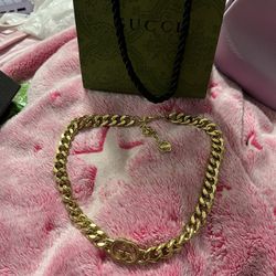 Gucci Interlocking GG Gold Tone Choker Necklace