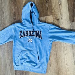 College Sweatshirts And T Shirt Size S