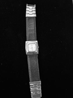 Exclusive watch stainless steel case leather band