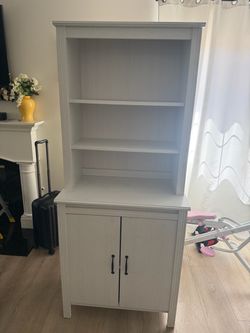 Book shelf