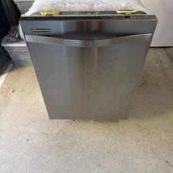 Dishwasher Whirlpool 