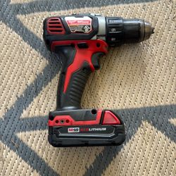 Milwaukee 2606-20 18 V 1/2” Drill. Driver Works Good. Battery Fully Charged No Charger. $50
