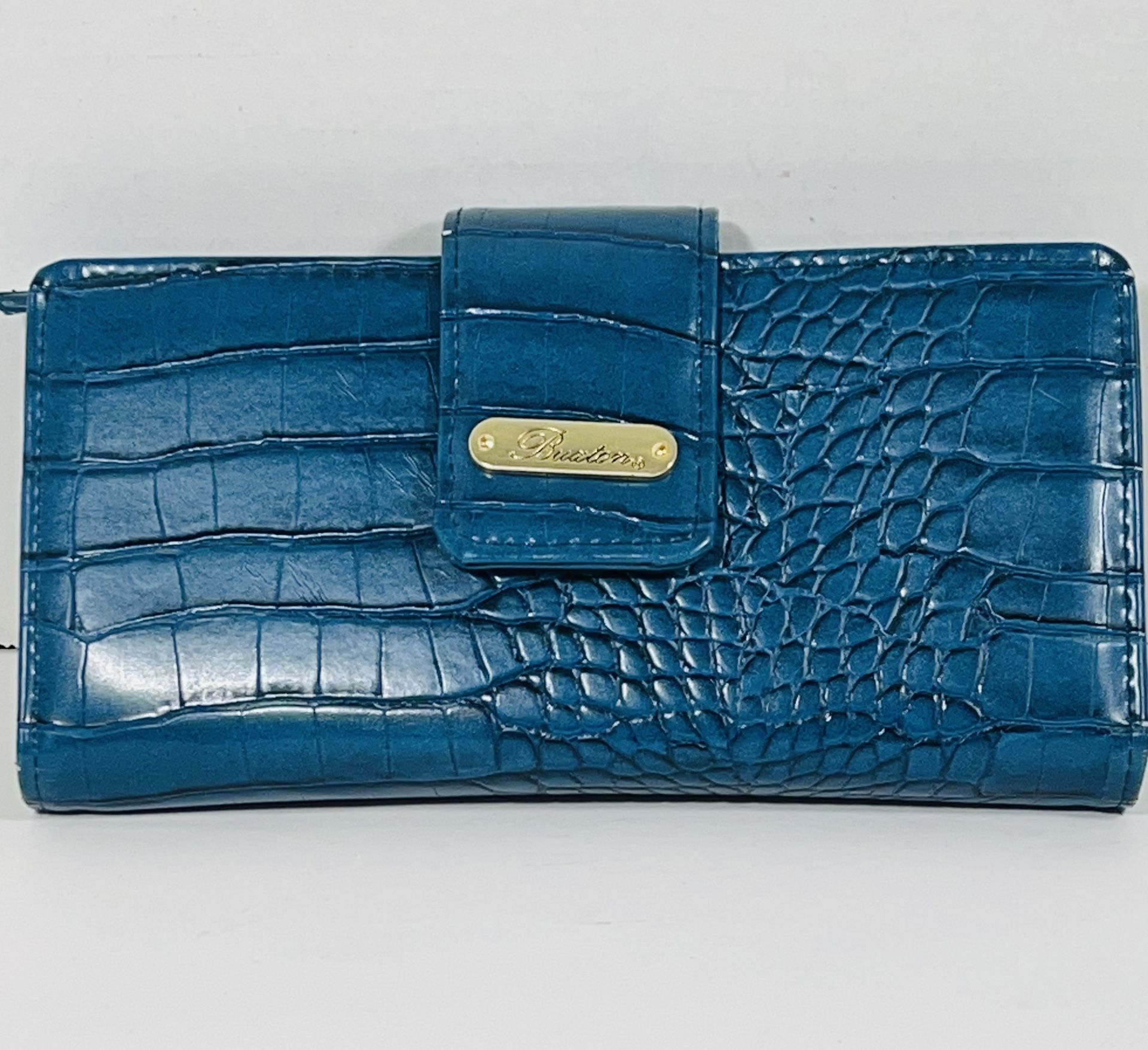 Buxton turquoise croc wallet