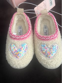 Toddler pantunflas size 6c New