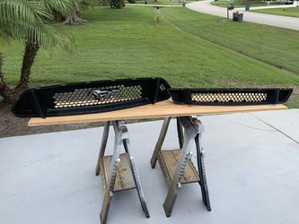 2015-2017 Ford Mustang grill. Great condition