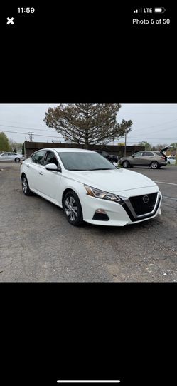 2020 Nissan Altima