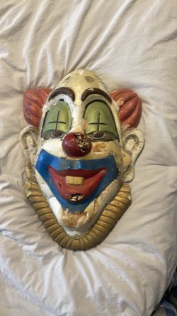 Vintage evil clown deco