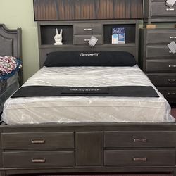 BED, DRESSER, MIRROR!! AVAILABLE TODAY!!