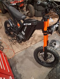 GT16  E motocross