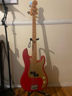 Fender Squier P Bass