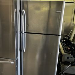Frigidaire 18 Cu Ft Top Freezer Refrigerator Apartment Size 