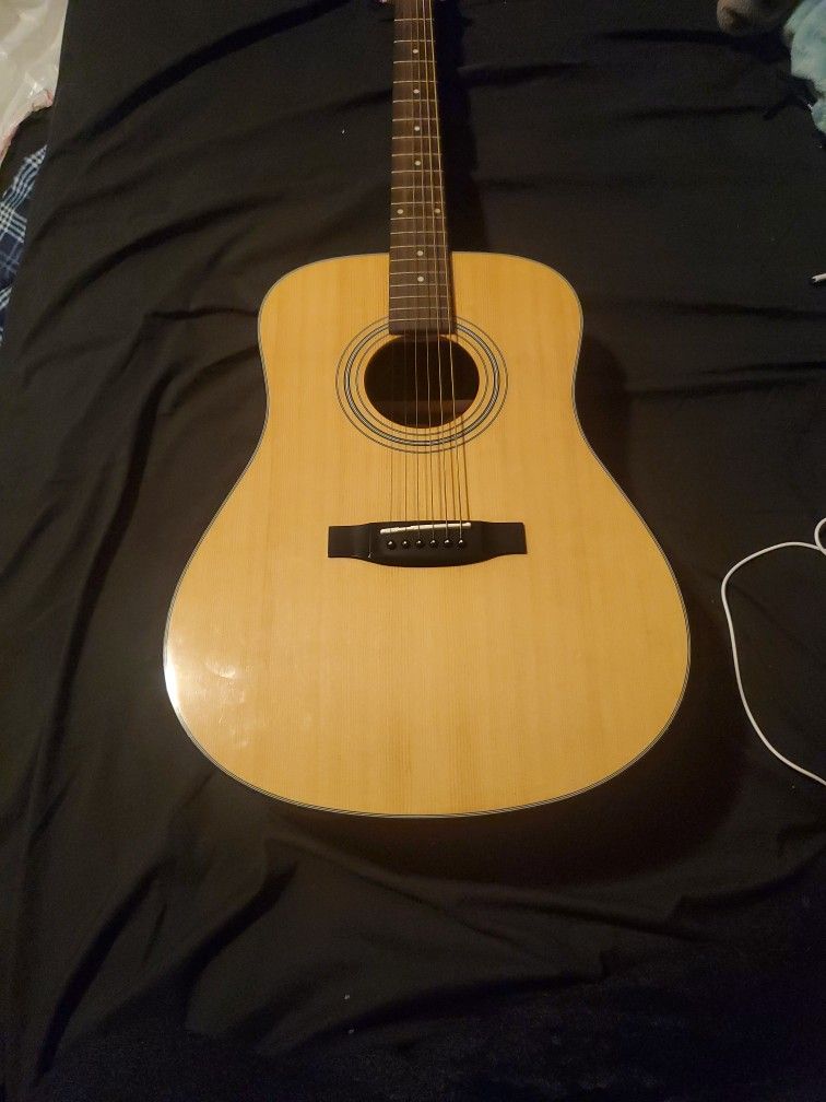 Yamaha F325D Acoustic guitar