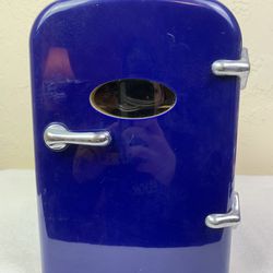 Portable Mini Refrigerator/Food Warmer - Good Condition 