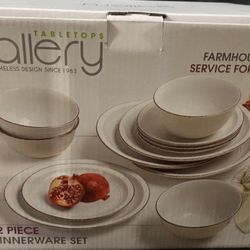 12 Pc Dinnerware Set