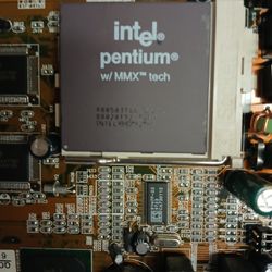 Intel 82430TX Ver:A1 Motherboard W/ OEM Intel Pentium w/ MMX Tech CPU