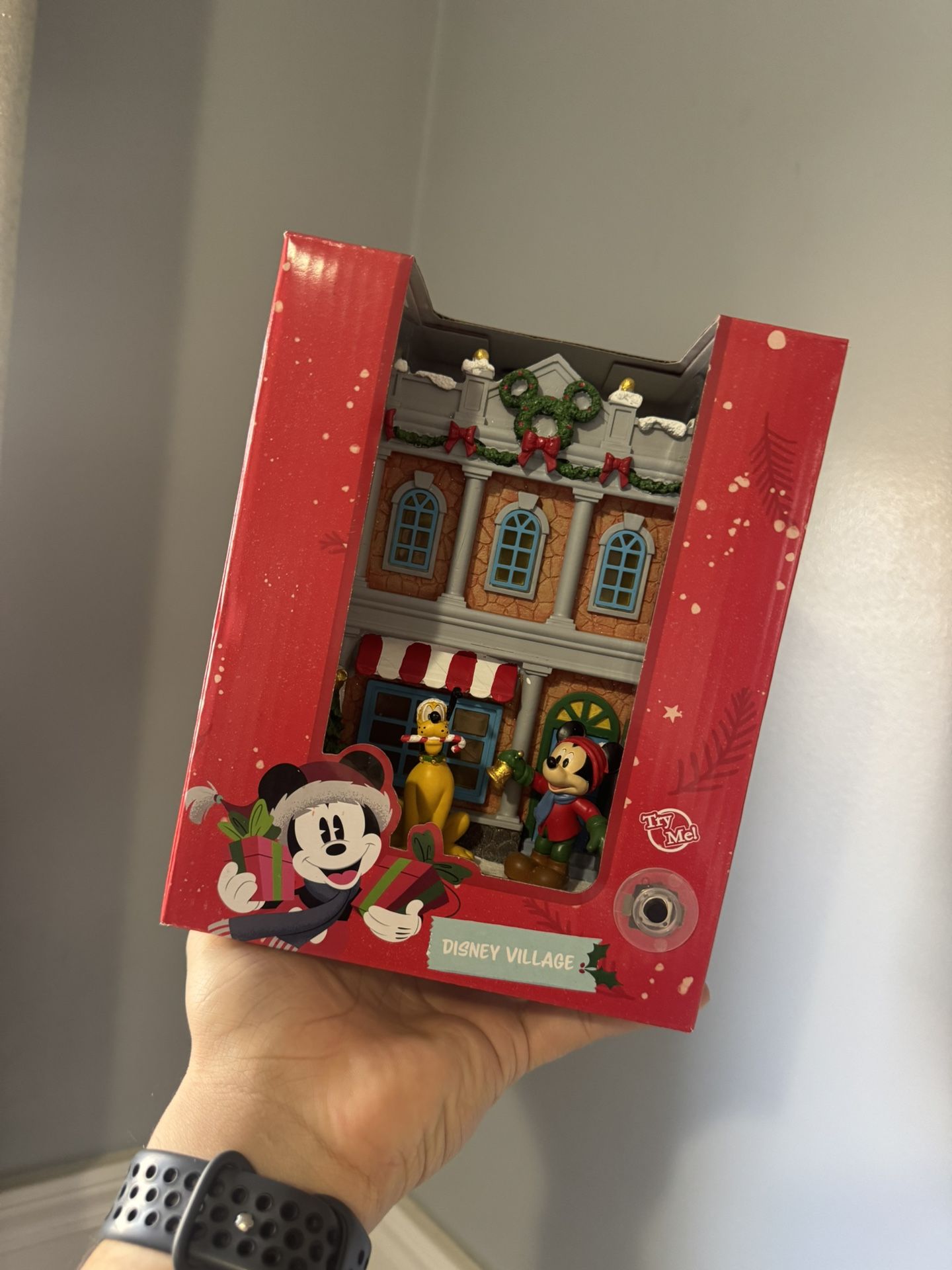 Disney LED Christmas Village Mickey Pluto House 2025 Aldis Exclusive Light up