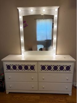 Dresser with mirror