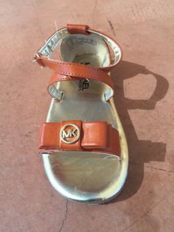 Michael kors sandals size 10 toddler