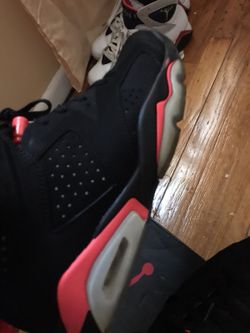 Infrared 6’s and French blue 7’s both Sz 10 in good condition $140 for both