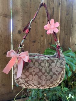 Vintage Pink coach shoulder bag
