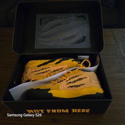LIKE NEW PAIR OF PUMA BASKETBALL COLLECTORS EDITION BY PORSCHE (TRIED ON ONCE NEVER WORN OUTSIDE)