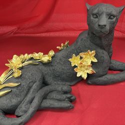 Cool Black & Gold Leopard Panther Cheetah W/ Flowers Statue. OR, Leo The Lion King Of The Jungle Statue. Z Gallerie For Floor Or Coffee Table $45 Each