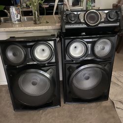 Black Radio Bluetooth 