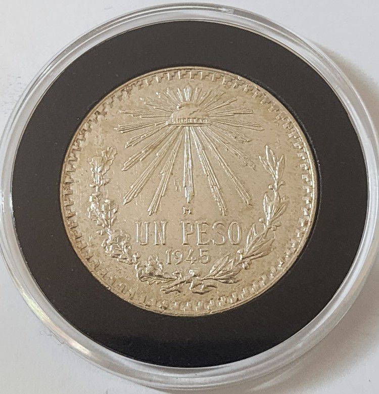 Mexico Un Peso 1945 Silver .720
