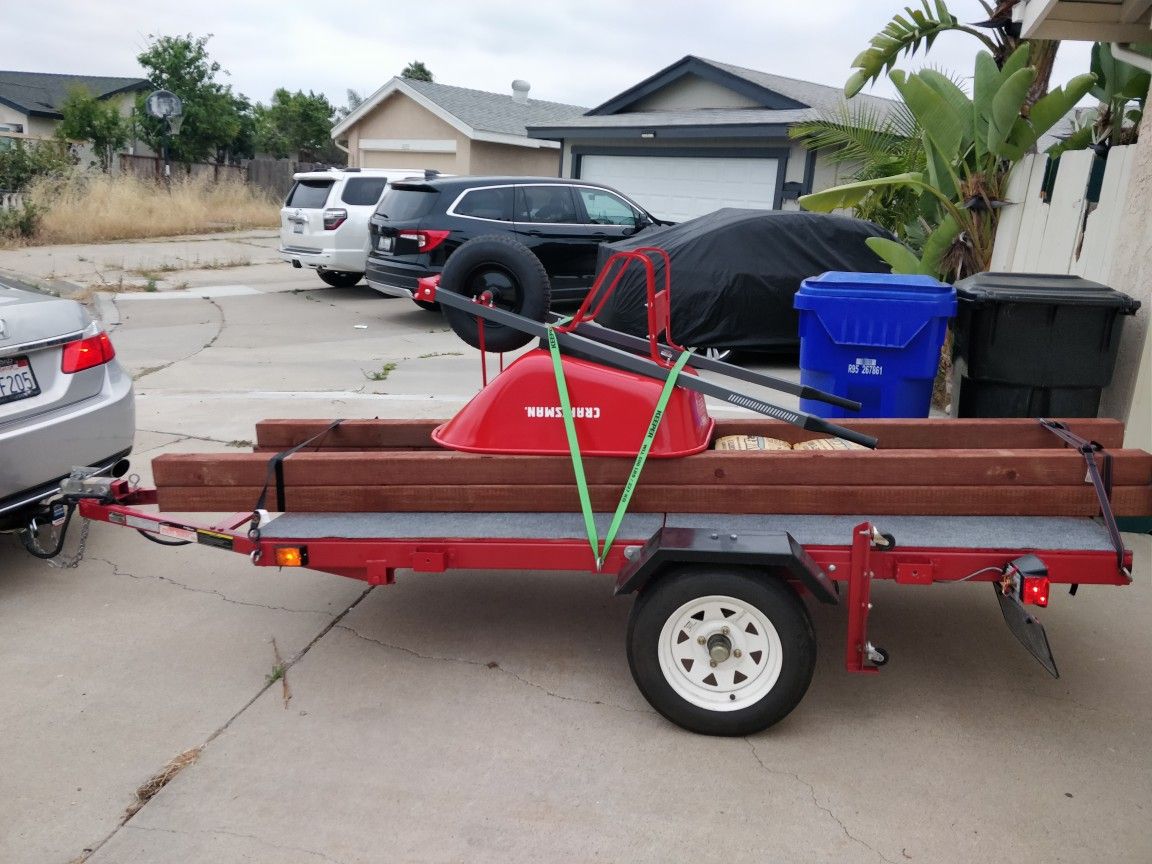 4' X 8' Foldable utility trailer