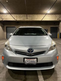 Toyota Prius V
