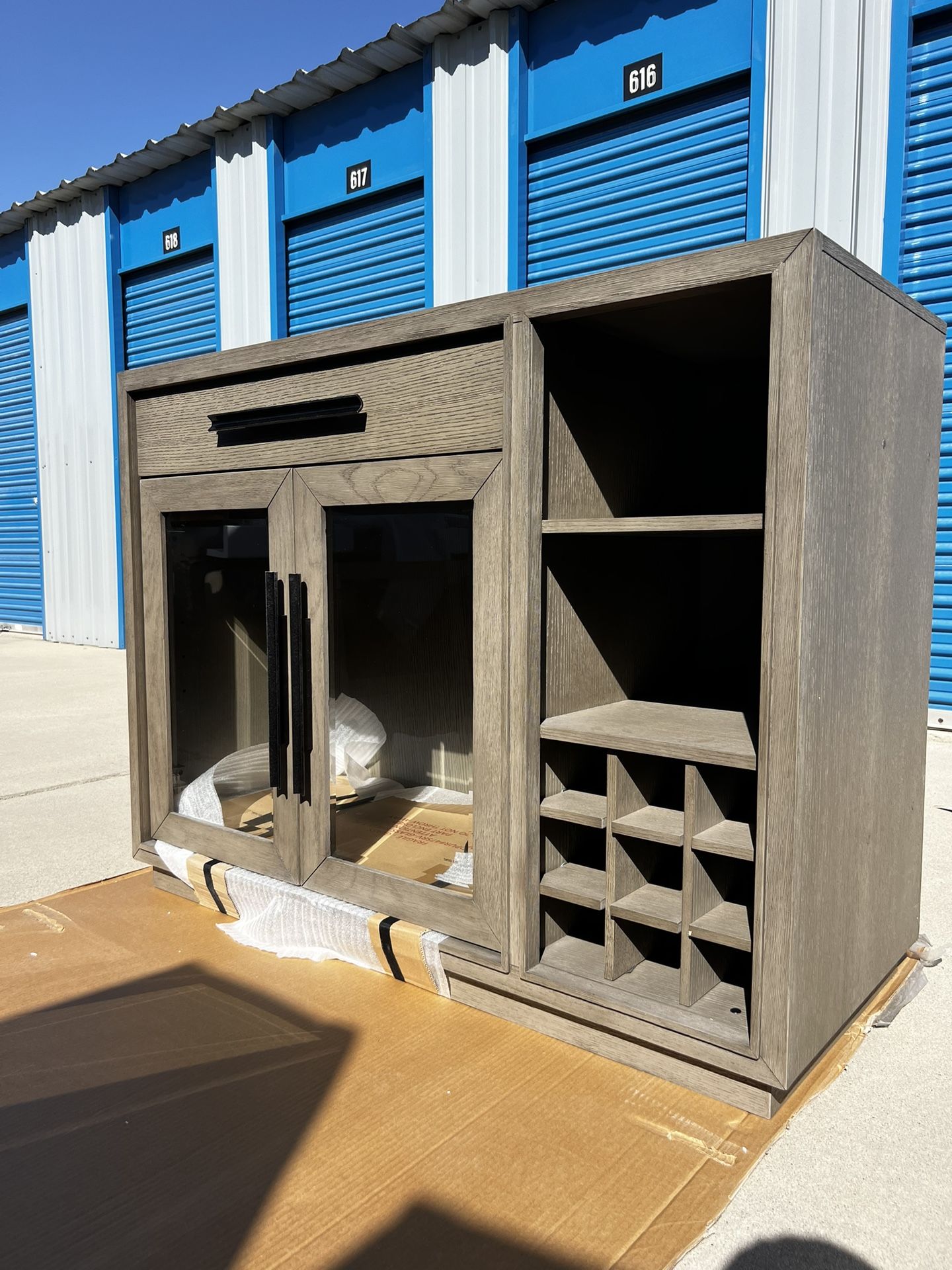 Brand New. Bar Server. $399