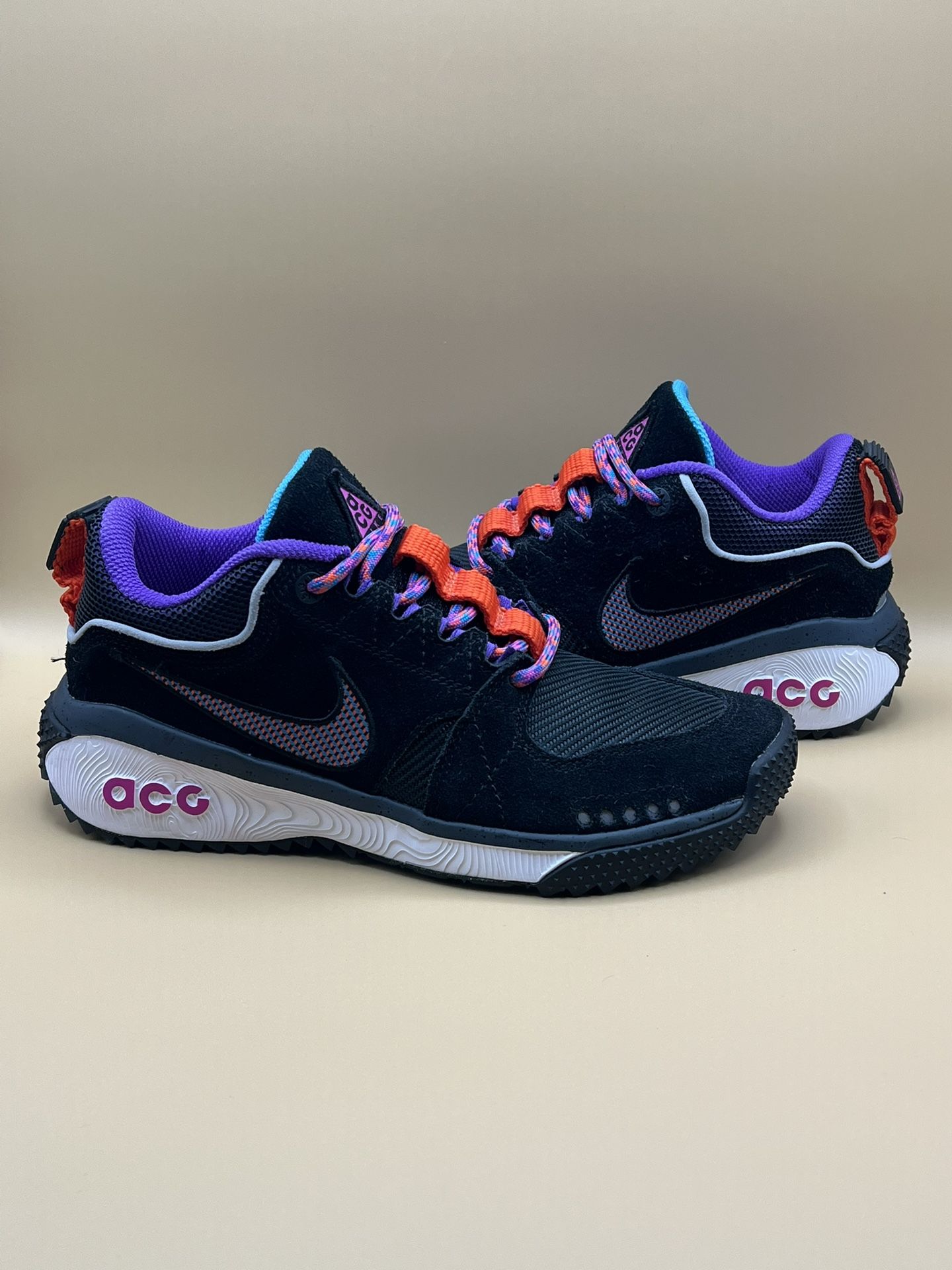 2018 Nike ACG Dog Mountain Outdoor Hiking Shoes Women's Size
