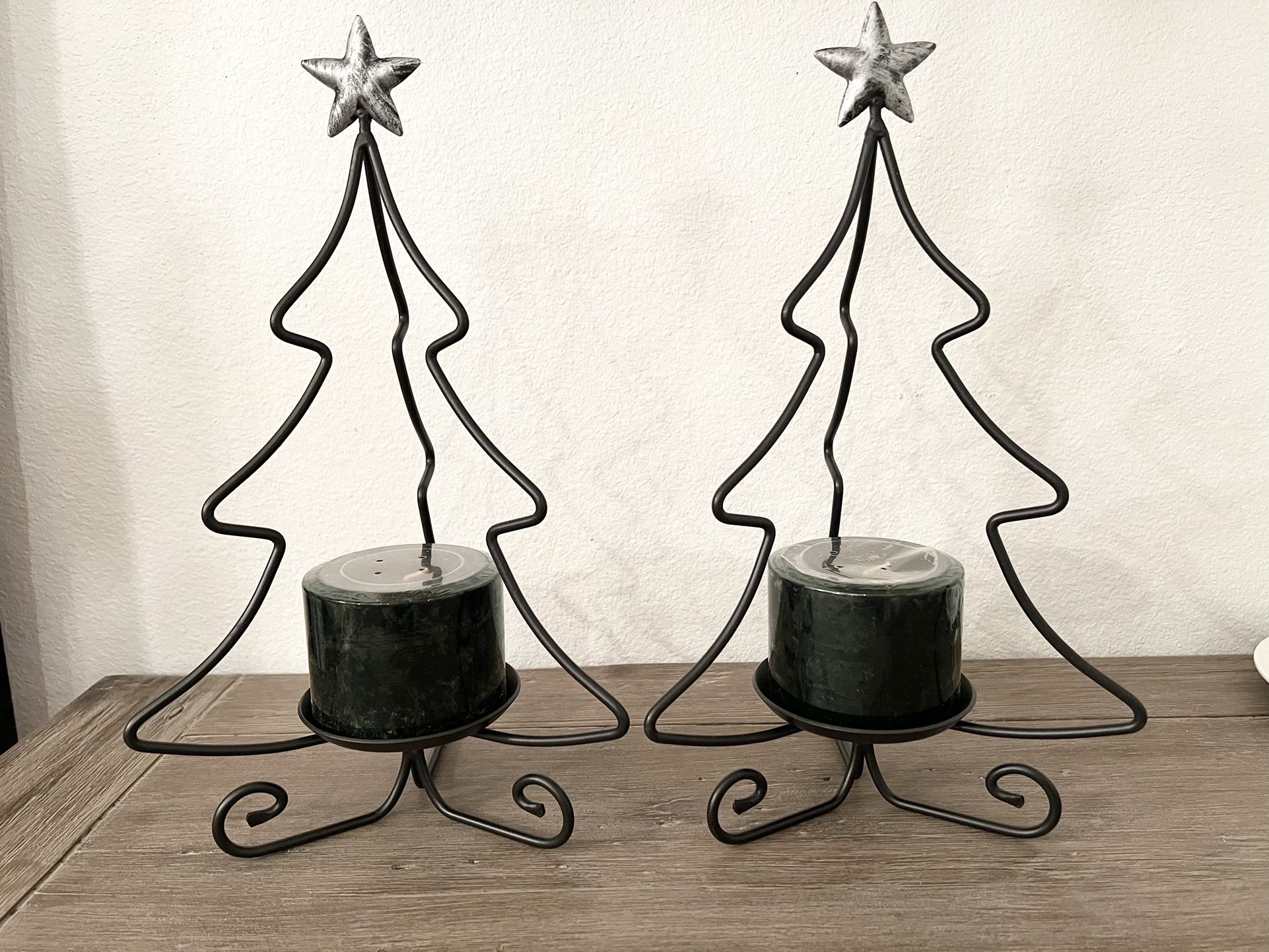 Longaberger Christmas Tree Wrought Iron #71562 Candle Holder w/ Longaberger Christmas Pine Candles