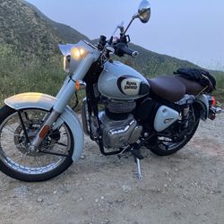 2023 Royal Enfield Classic 350