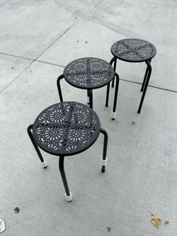 Bancos de fierro$18x los tres