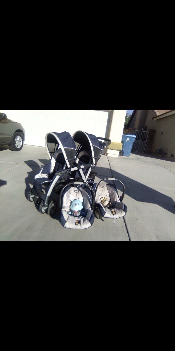 Chicco Twin Stroller In Great Condition and Super Clean!