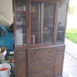 Mahogany Breakfront China Cabinet 