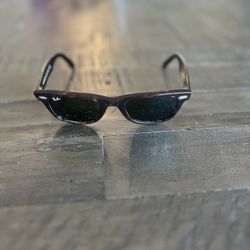 Women’s Raybans
