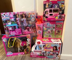 Barbie Ambulance, Great Horse Chase, Kitty Condo, Pop Reveal, Pets Camper, Pets Surprise, Florist Doll