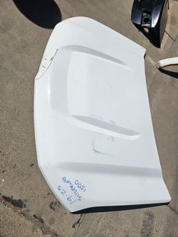 Chevy Silverado 1500 hood Oem