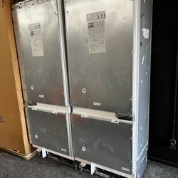 Thermador Built in Bottom Freezer 60” Set Panel Ready 