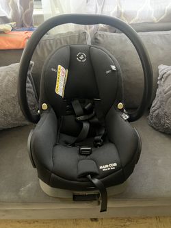 Maxi Cosi Car seat N Base