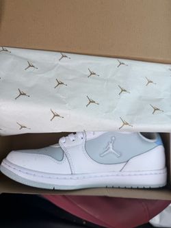 Size 9 Jordan’s box receipt all in tact